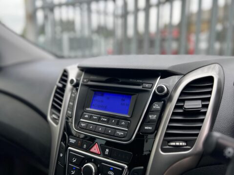 Hyundai i30 1.6 CRDi Blue Drive Active Tourer Euro 5 (s/s) 5dr 42