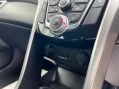 Hyundai i30 1.6 CRDi Blue Drive Active Tourer Euro 5 (s/s) 5dr 43