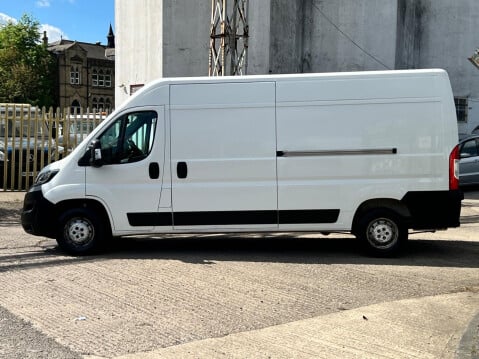 Peugeot Boxer 2.2 BlueHDi 335 Professional L3 H2 Euro 6 (s/s) 5dr 11