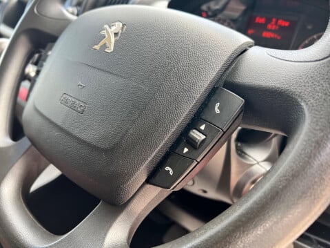 Peugeot Boxer 2.2 BlueHDi 335 Professional L3 H2 Euro 6 (s/s) 5dr 33