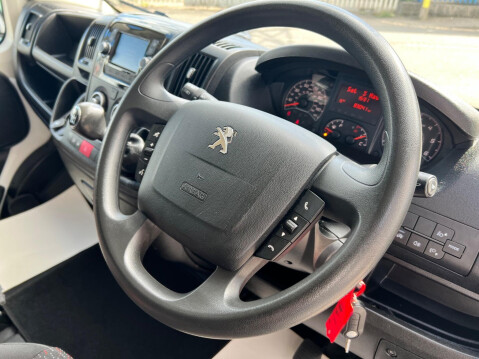 Peugeot Boxer 2.2 BlueHDi 335 Professional L3 H2 Euro 6 (s/s) 5dr 31