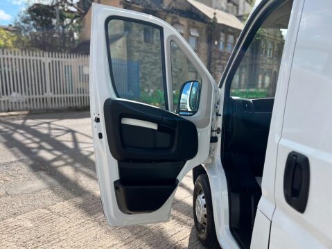 Peugeot Boxer 2.2 BlueHDi 335 Professional L3 H2 Euro 6 (s/s) 5dr 51