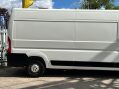Peugeot Boxer 2.2 BlueHDi 335 Professional L3 H2 Euro 6 (s/s) 5dr 8