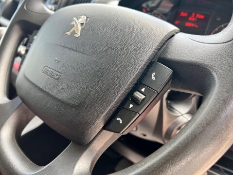Peugeot Boxer 2.2 BlueHDi 335 Professional L3 H2 Euro 6 (s/s) 5dr 33