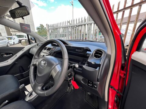 Toyota Yaris 1.33 Dual VVT-i TR MultiMode Euro 4 (s/s) 5dr 34
