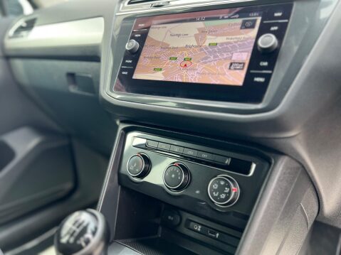 Volkswagen Tiguan 2.0 TDI S Euro 6 (s/s) 5dr 39