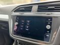 Volkswagen Tiguan 2.0 TDI S Euro 6 (s/s) 5dr 36