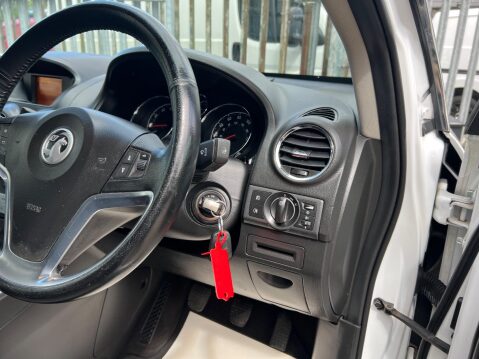 Vauxhall Antara 2.4 Exclusiv 2WD Euro 5 5dr 31