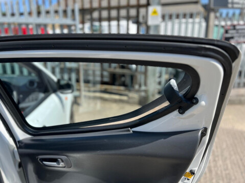 Suzuki Alto 1.0 12V SZ Euro 5 5dr 43