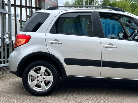 Suzuki SX4 1.6 SZ5 4Grip Euro 5 5dr 9