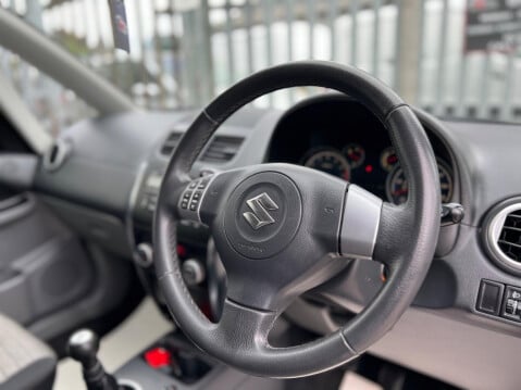 Suzuki SX4 1.6 SZ5 4Grip Euro 5 5dr 34