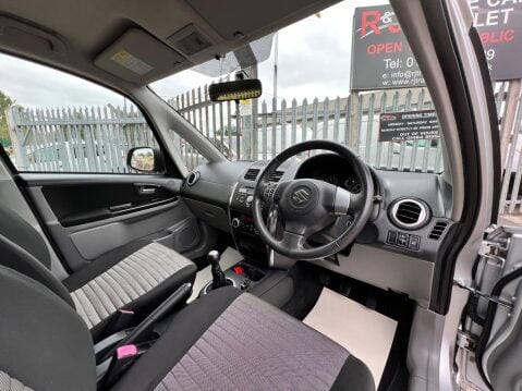 Suzuki SX4 1.6 SZ5 4Grip Euro 5 5dr 32