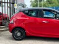 Chrysler Ypsilon 1.2 Black&Red Euro 5 (s/s) 5dr 10