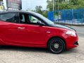 Chrysler Ypsilon 1.2 Black&Red Euro 5 (s/s) 5dr 11