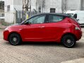 Chrysler Ypsilon 1.2 Black&Red Euro 5 (s/s) 5dr 13