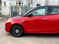 Chrysler Ypsilon 1.2 Black&Red Euro 5 (s/s) 5dr 14