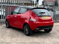 Chrysler Ypsilon 1.2 Black&Red Euro 5 (s/s) 5dr 18