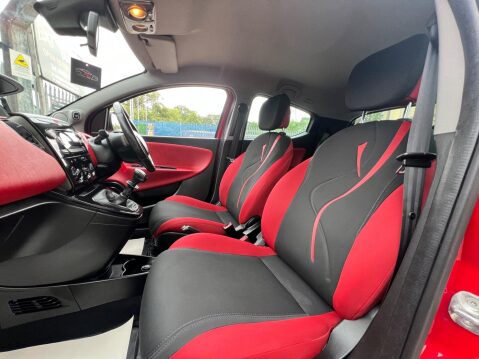 Chrysler Ypsilon 1.2 Black&Red Euro 5 (s/s) 5dr 48