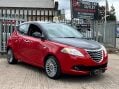 Chrysler Ypsilon 1.2 Black&Red Euro 5 (s/s) 5dr 3
