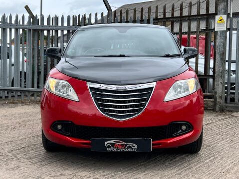 Chrysler Ypsilon 1.2 Black&Red Euro 5 (s/s) 5dr 7