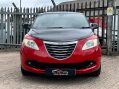 Chrysler Ypsilon 1.2 Black&Red Euro 5 (s/s) 5dr 7