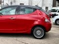 Chrysler Ypsilon 1.2 Black&Red Euro 5 (s/s) 5dr 15