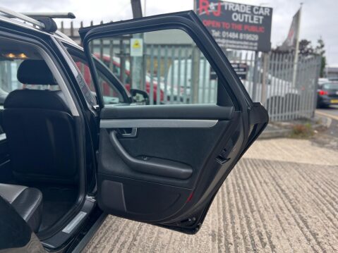 Audi A4 1.8T SE quattro 5dr 39