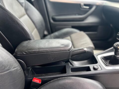 Audi A4 1.8T SE quattro 5dr 25