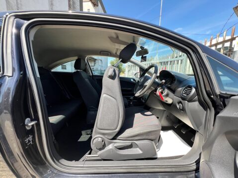 Vauxhall Corsa 1.2i 16v SXi 3dr 41