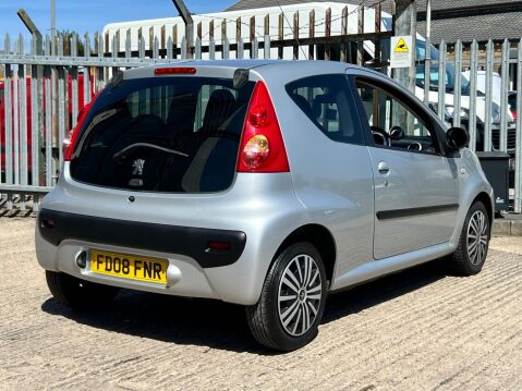 Peugeot 107 1.0 12V Urban Move Euro 4 3dr 17