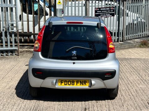 Peugeot 107 1.0 12V Urban Move Euro 4 3dr 21