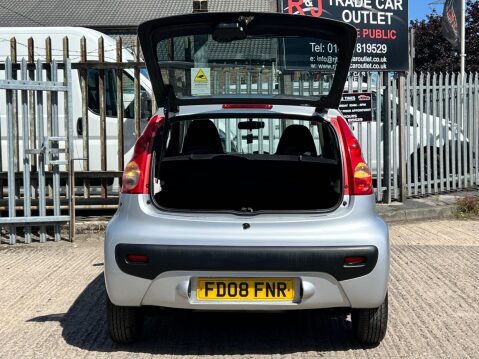Peugeot 107 1.0 12V Urban Move Euro 4 3dr 23