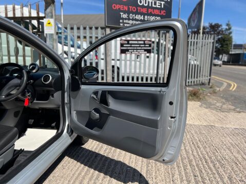 Peugeot 107 1.0 12V Urban Move Euro 4 3dr 48