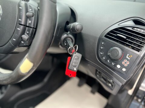 Citroen C4 Picasso 1.6 HDi VTR+ Euro 5 5dr 38