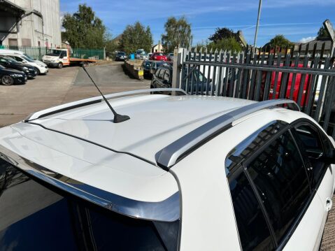 Peugeot 2008 1.6 e-HDi Allure Euro 5 (s/s) 5dr 11