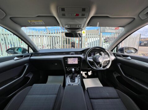 Volkswagen Passat 1.6 TDI SE Nav DSG Euro 6 (s/s) 5dr 27