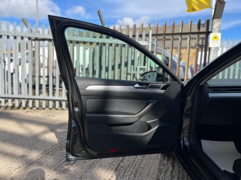 Volkswagen Passat 1.6 TDI SE Nav DSG Euro 6 (s/s) 5dr 64