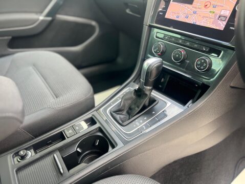 Volkswagen Golf 1.6 TDI Match DSG Euro 6 (s/s) 5dr 39