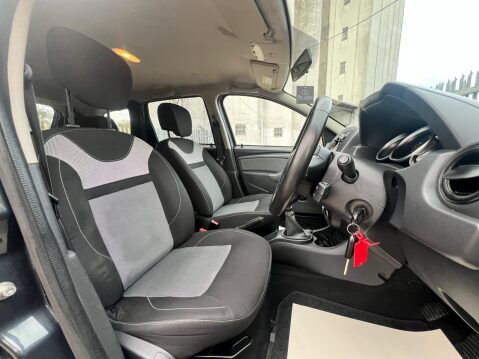 Dacia Duster 1.5 dCi Prestige Euro 6 (s/s) 5dr 33