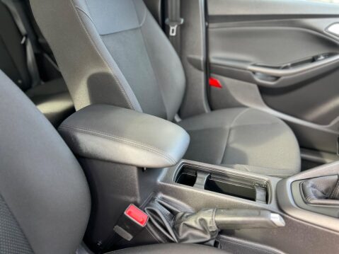 Ford Focus 1.5 TDCi ECOnetic Style Euro 6 (s/s) 5dr 33