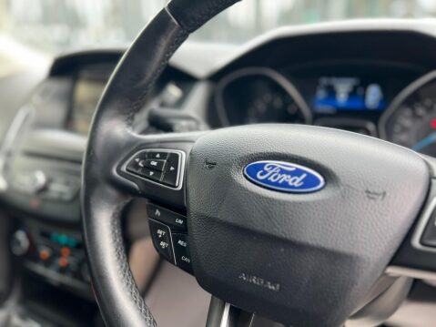 Ford Focus 1.5 TDCi Titanium Euro 6 (s/s) 5dr 43