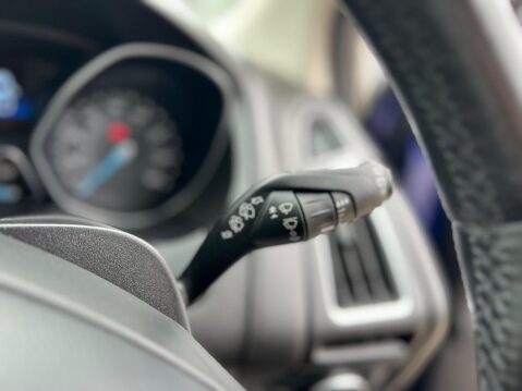 Ford Focus 1.5 TDCi Titanium Euro 6 (s/s) 5dr 44