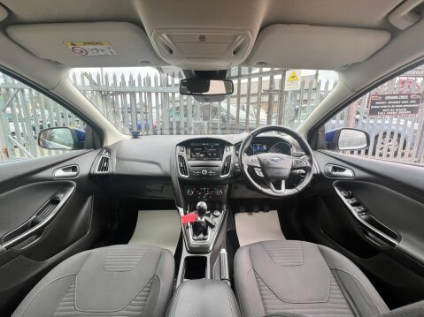 Ford Focus 1.5 TDCi Titanium Euro 6 (s/s) 5dr 27