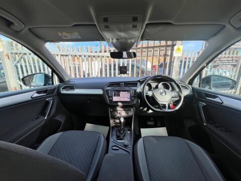 Volkswagen Tiguan 2.0 TDI BlueMotion Tech SE Navigation DSG 4Motion Euro 6 (s/s) 5dr 26