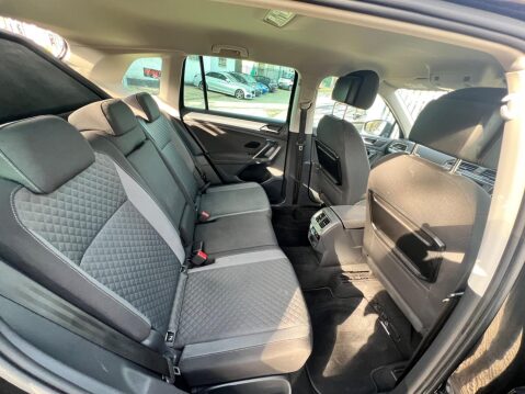 Volkswagen Tiguan 2.0 TDI BlueMotion Tech SE Navigation DSG 4Motion Euro 6 (s/s) 5dr 48