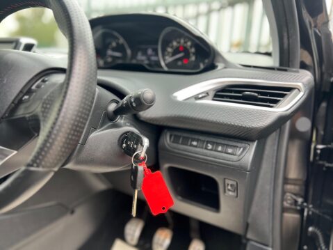 Peugeot 208 1.6 BlueHDi GT Line Euro 6 (s/s) 5dr 37