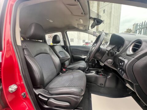 Nissan Note 1.5 dCi Tekna Euro 5 (s/s) 5dr 30