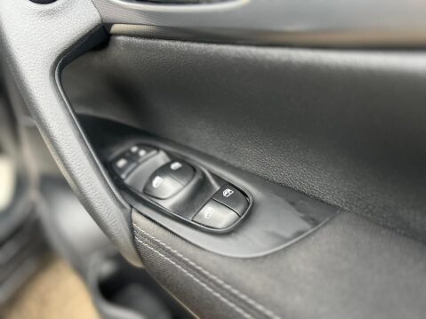 Nissan Qashqai 1.5 dCi N-Connecta Euro 6 (s/s) 5dr 48