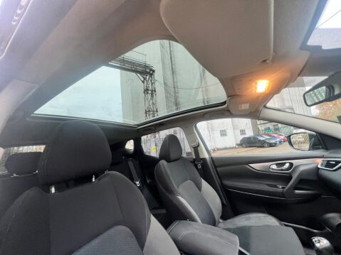 Nissan Qashqai 1.5 dCi N-Connecta Euro 6 (s/s) 5dr 31