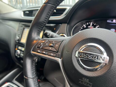 Nissan Qashqai 1.5 dCi N-Connecta Euro 6 (s/s) 5dr 37